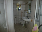 Badezimmer im Nebengebäude - Großzügiges Anwesen in Oberstetten zu verkaufen.