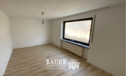 Uhlandstraße 37, 97993 Creglingen - Einfamilienhaus in Creglingen mit Doppelgarage und Garten.