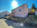 Uhlandstraße 37, 97993 Creglingen - Einfamilienhaus in Creglingen mit Doppelgarage und Garten.