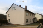In den Stäffelen, 97996 Niederstetten Straßenansicht - Wohnhaus mit 3 Wohneinheiten und einer Ladeneinheit