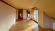 Bild... - Dachgeschosswohnung mit Balkon und Stellplatz in Edelfingen